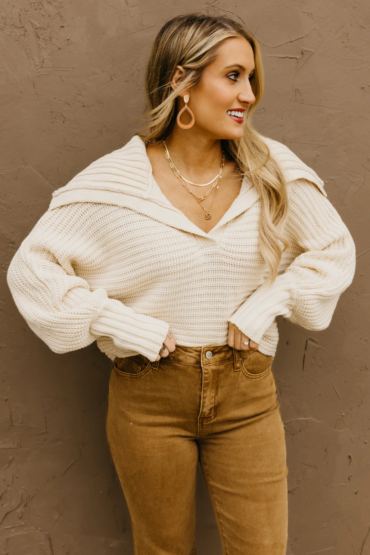 The Mila Ribbed Cropped Sweater - FINAL SALE - Image 3
