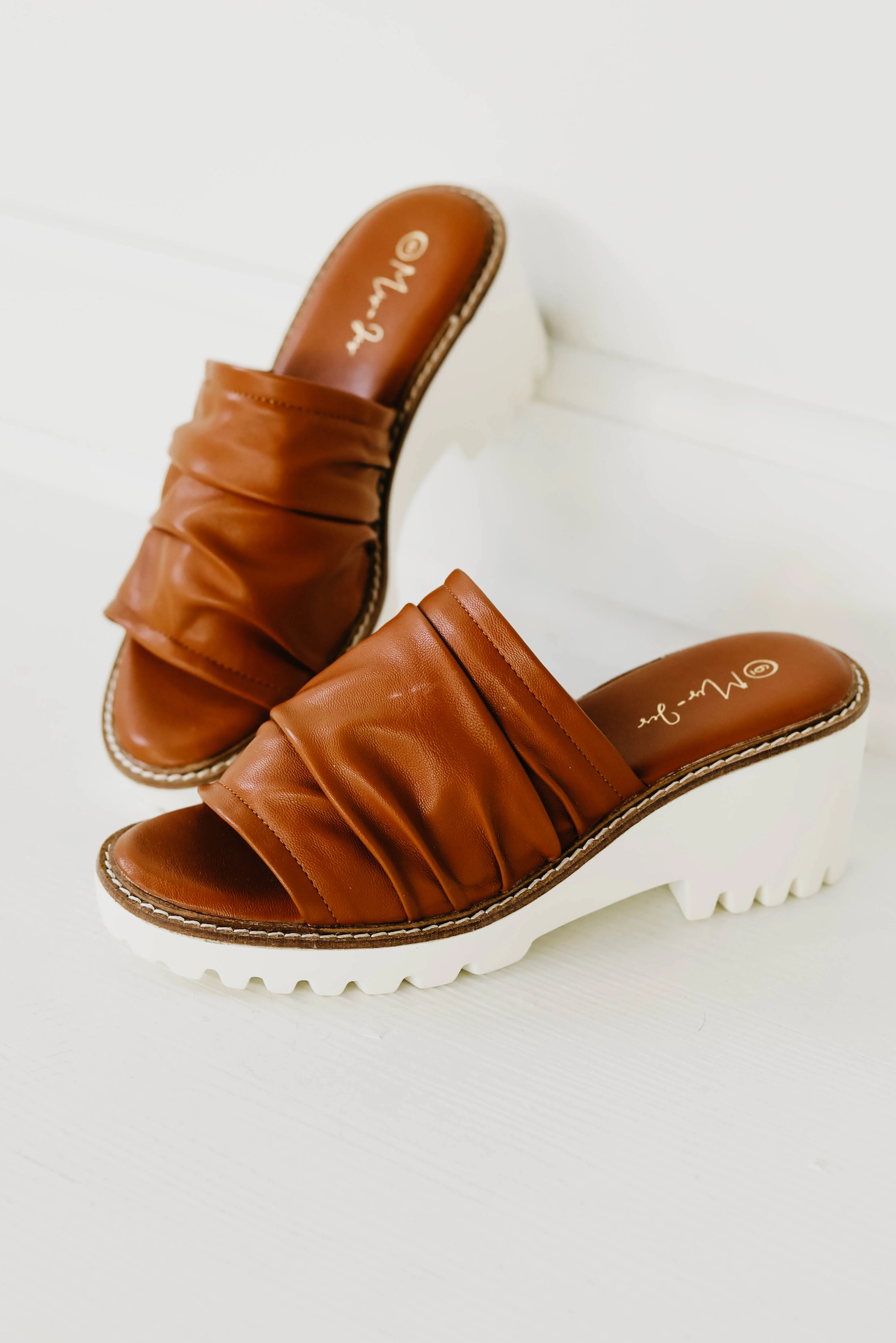 The Aitana Platform Sandal - Image 2