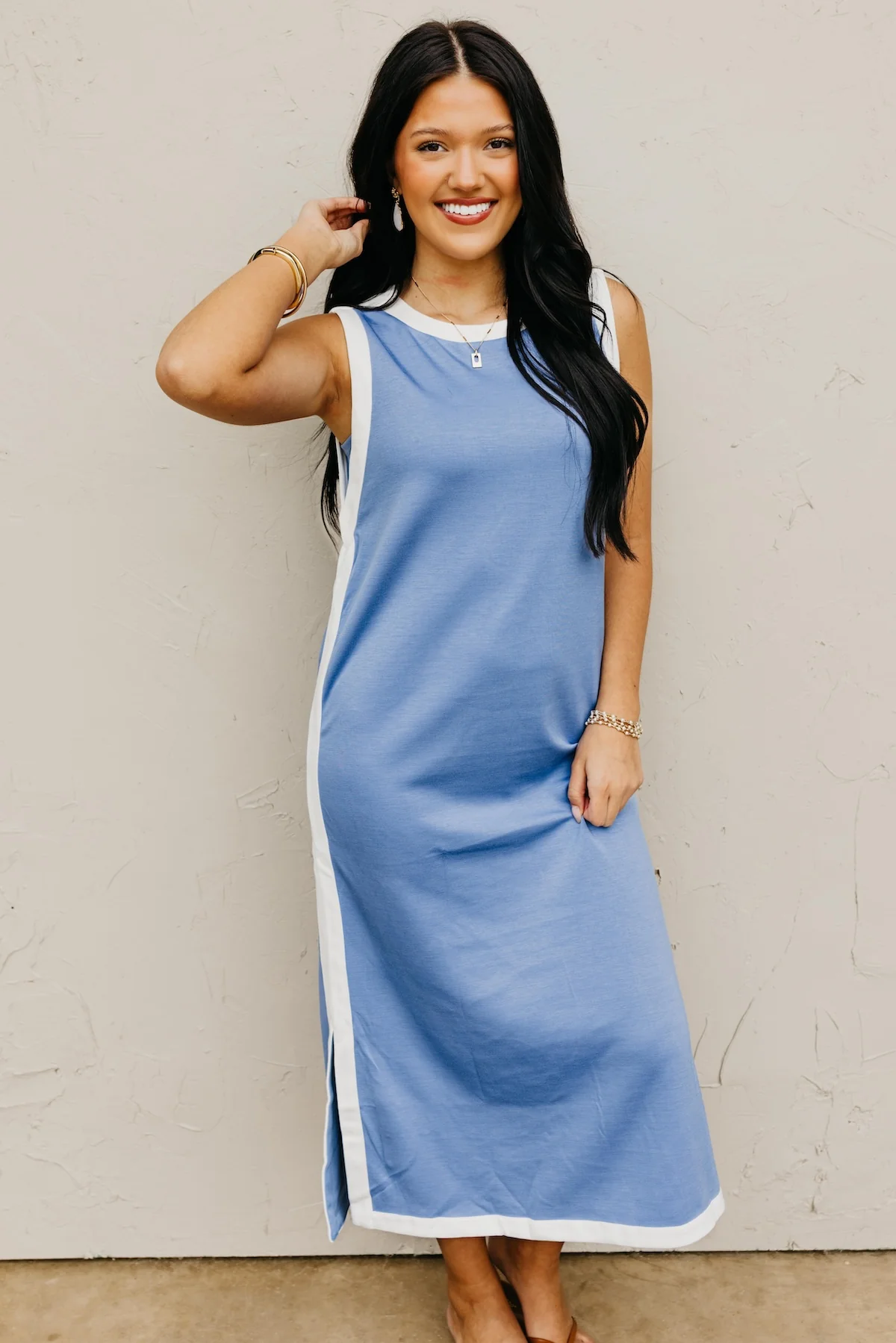 The Amara Contrast Trim Midi Dress - Image 5