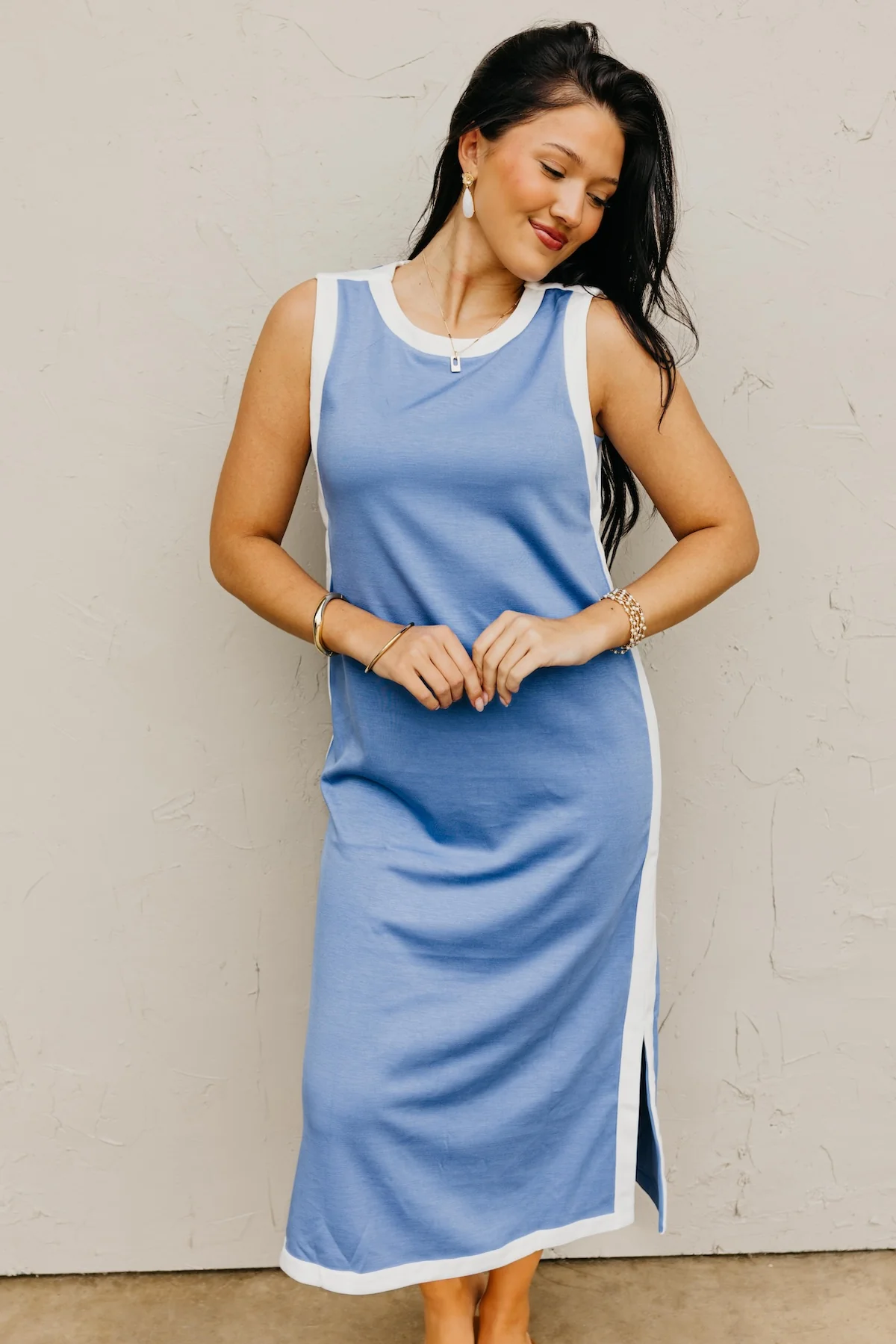 The Amara Contrast Trim Midi Dress - Image 7
