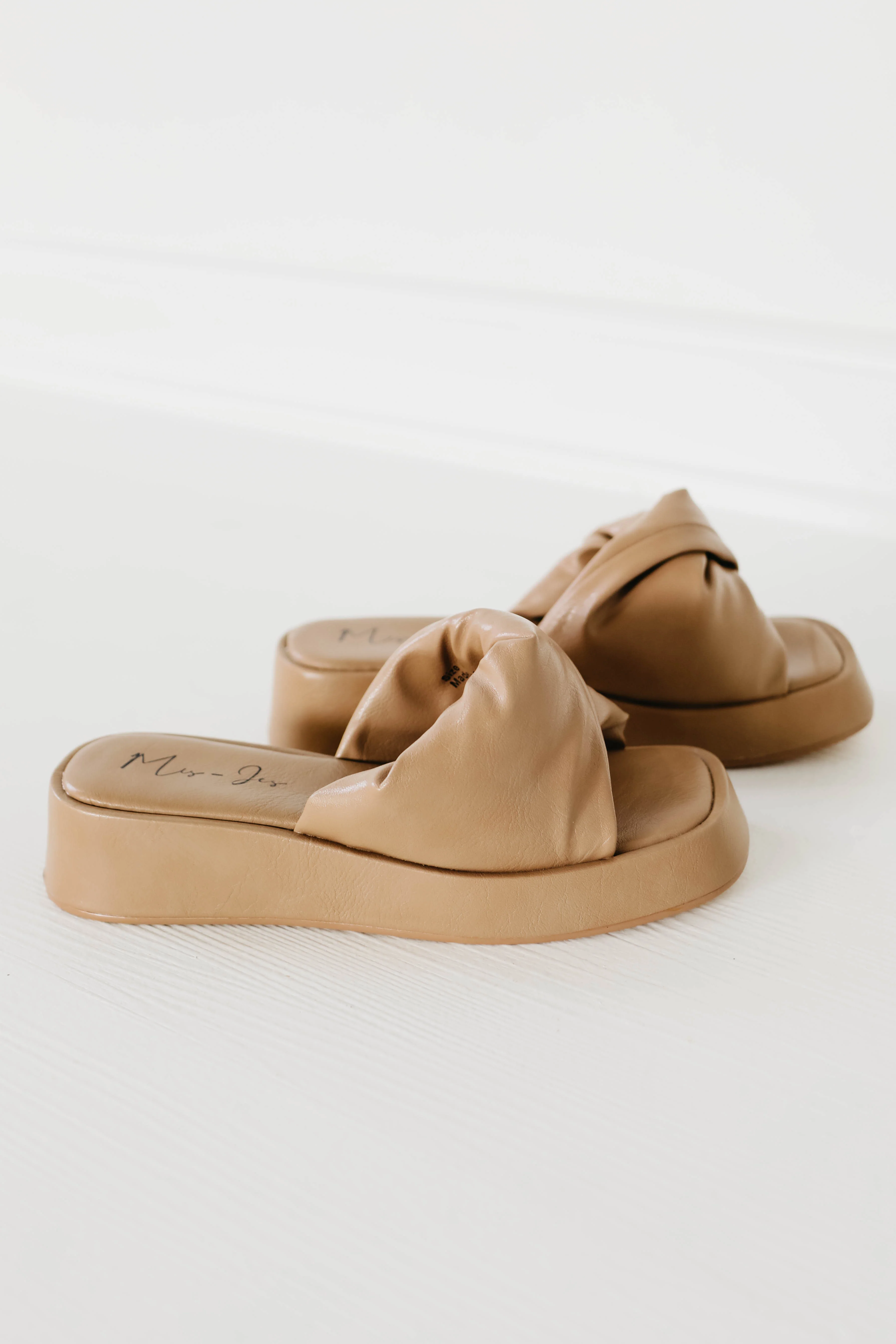 The Amelia Chunky Slide - Taupe - Image 4