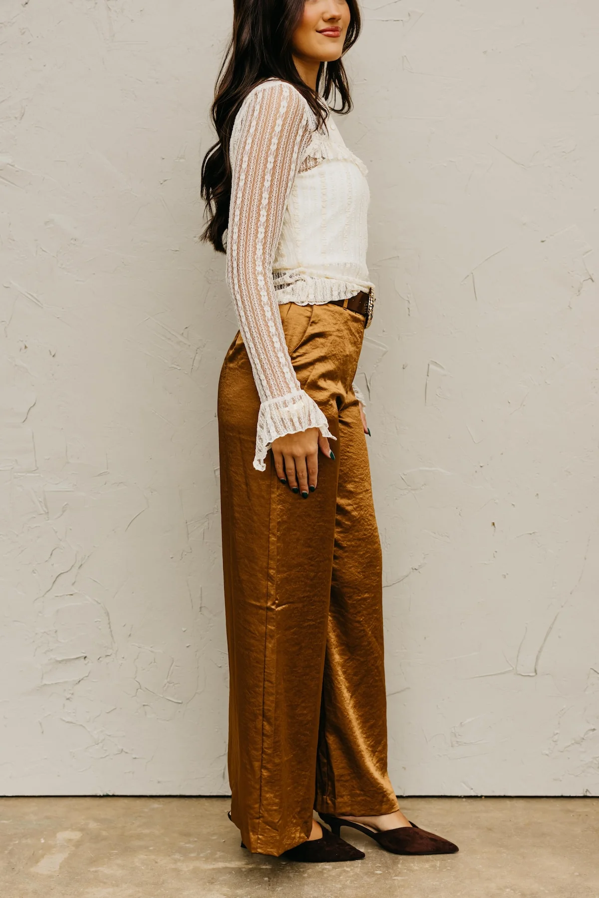 The Amia Wide Leg Pants - Image 3