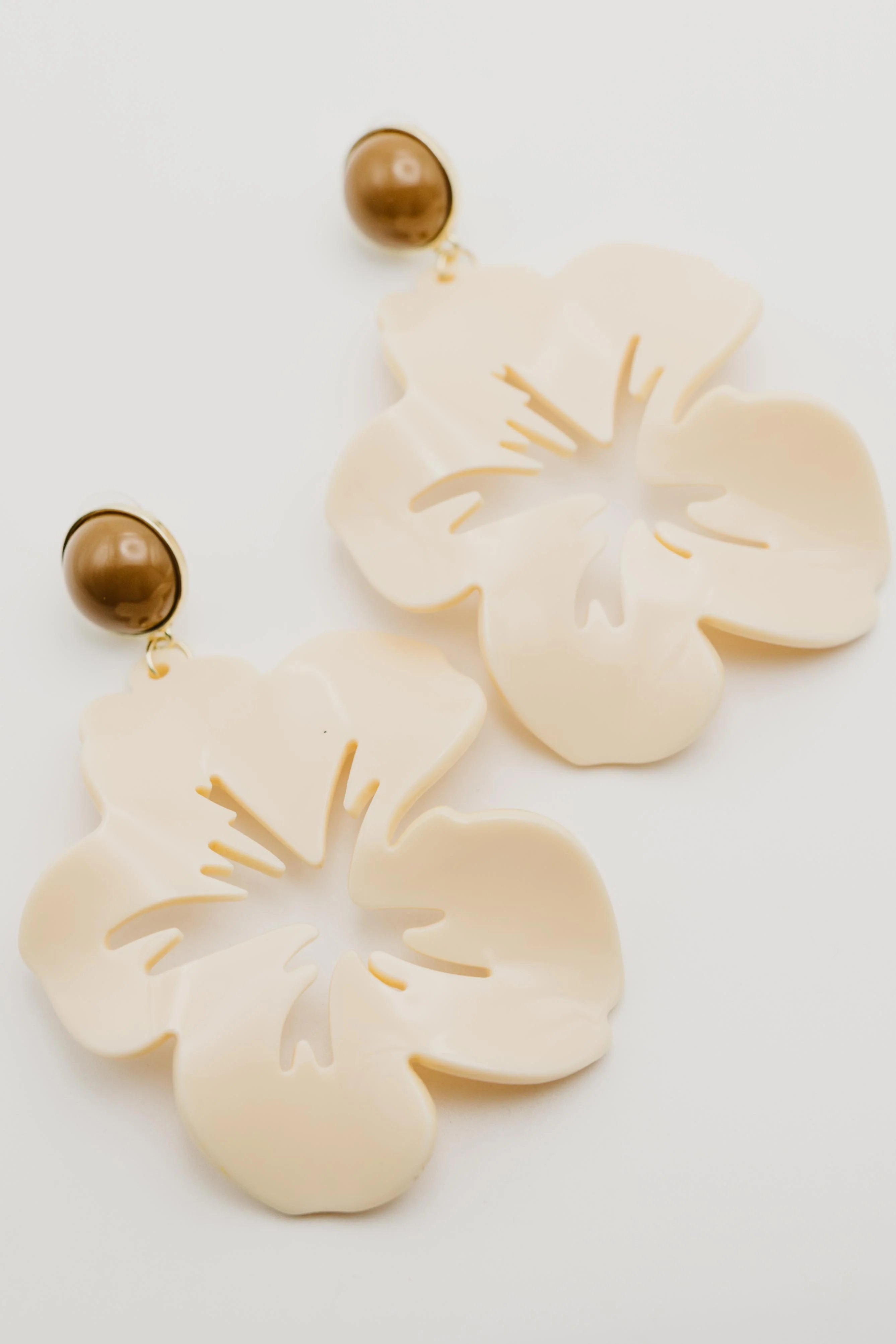 The April Flower Cutout Earring - Image 2