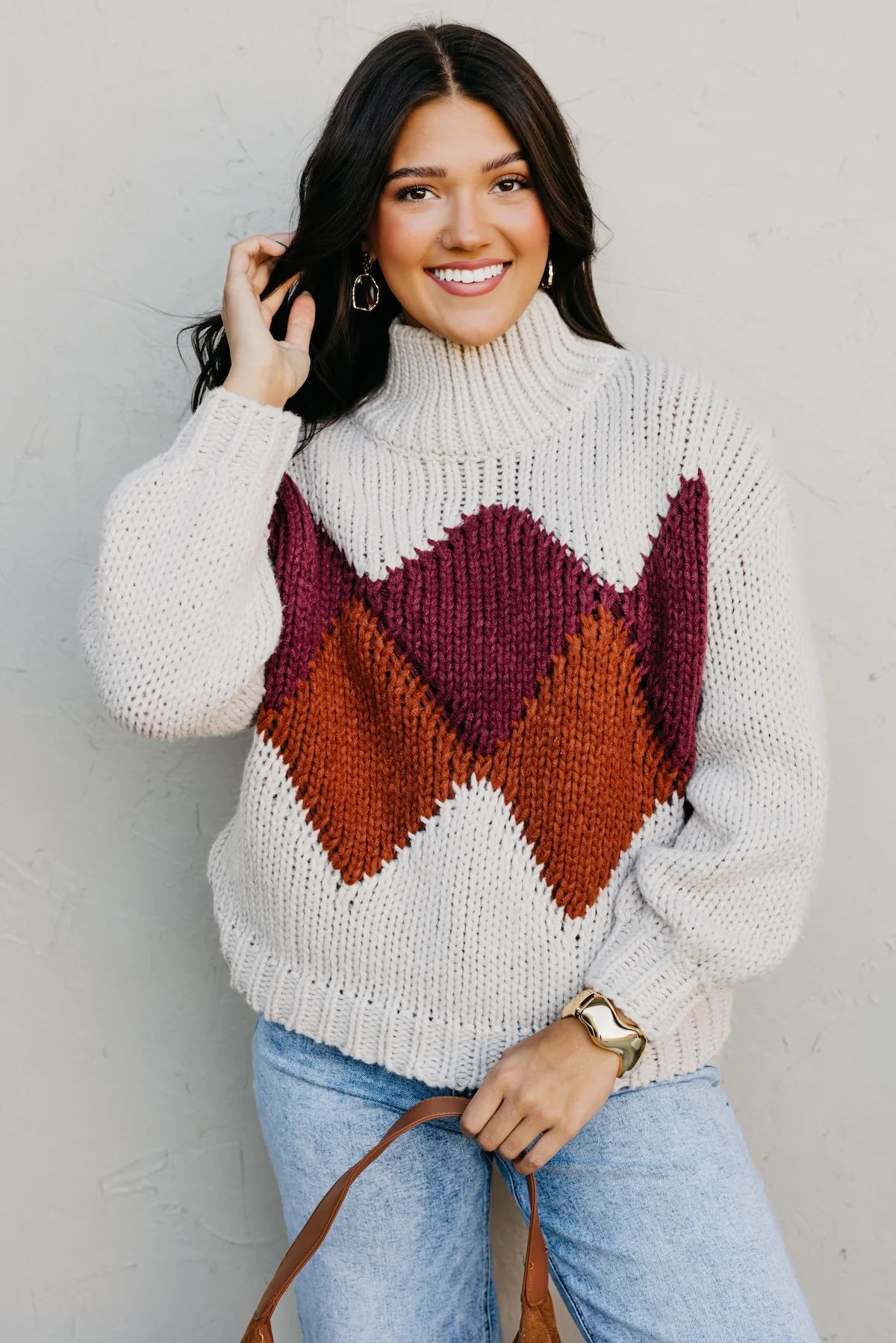 The Faye Argyle Pattern Chunky Sweater - Image 4