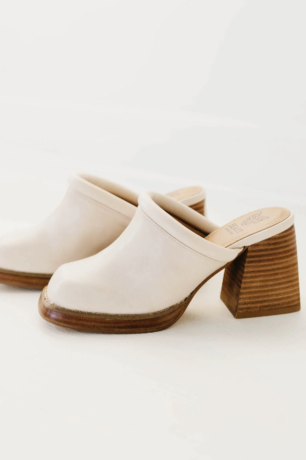 The Francesca Square Toe Mule - Image 5