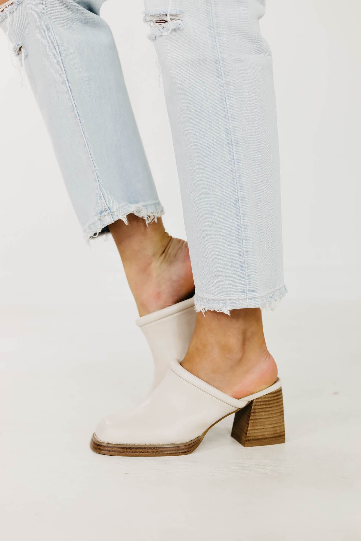 The Francesca Square Toe Mule - Image 6