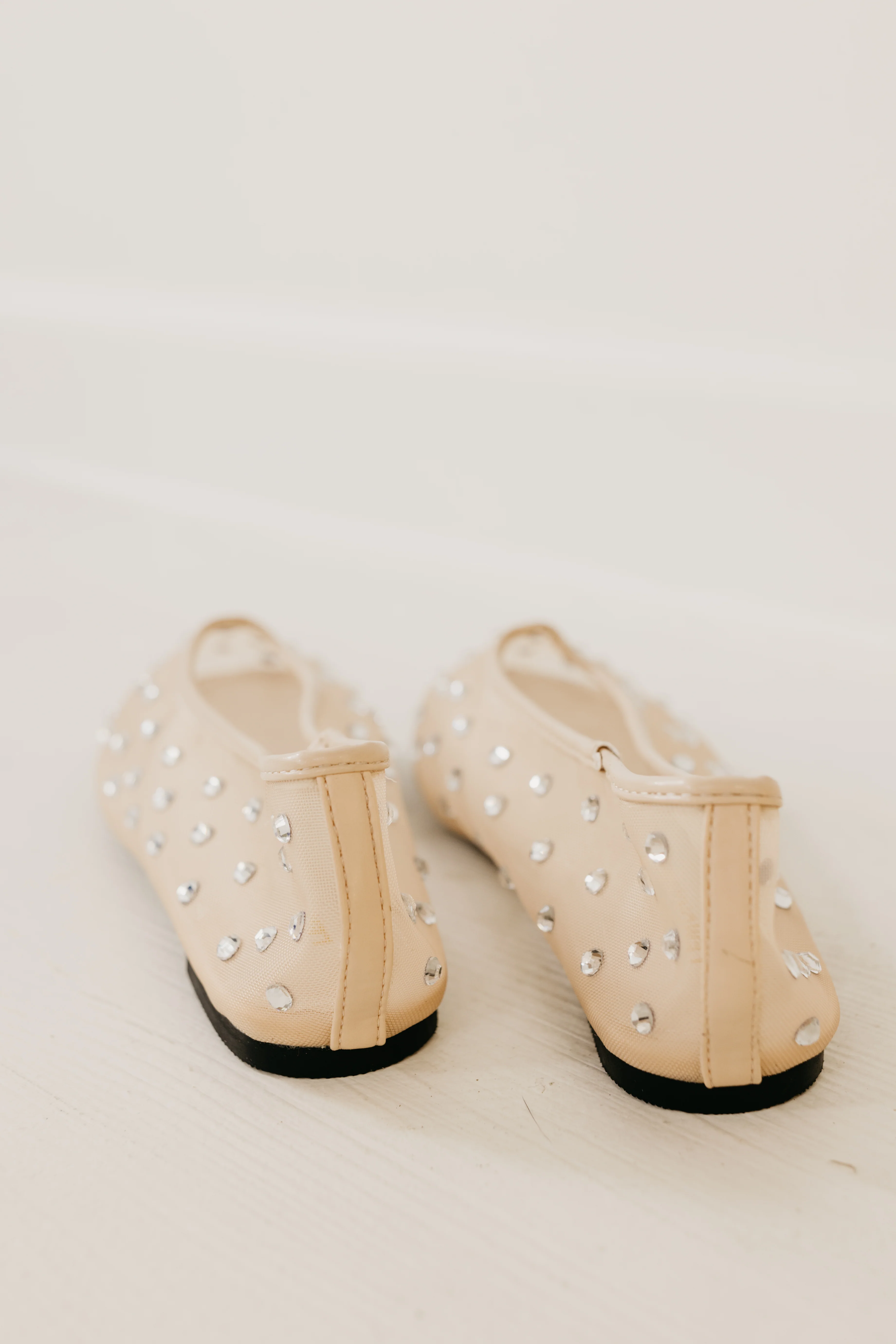 The Heartful Rhinestone Flat - Image 4