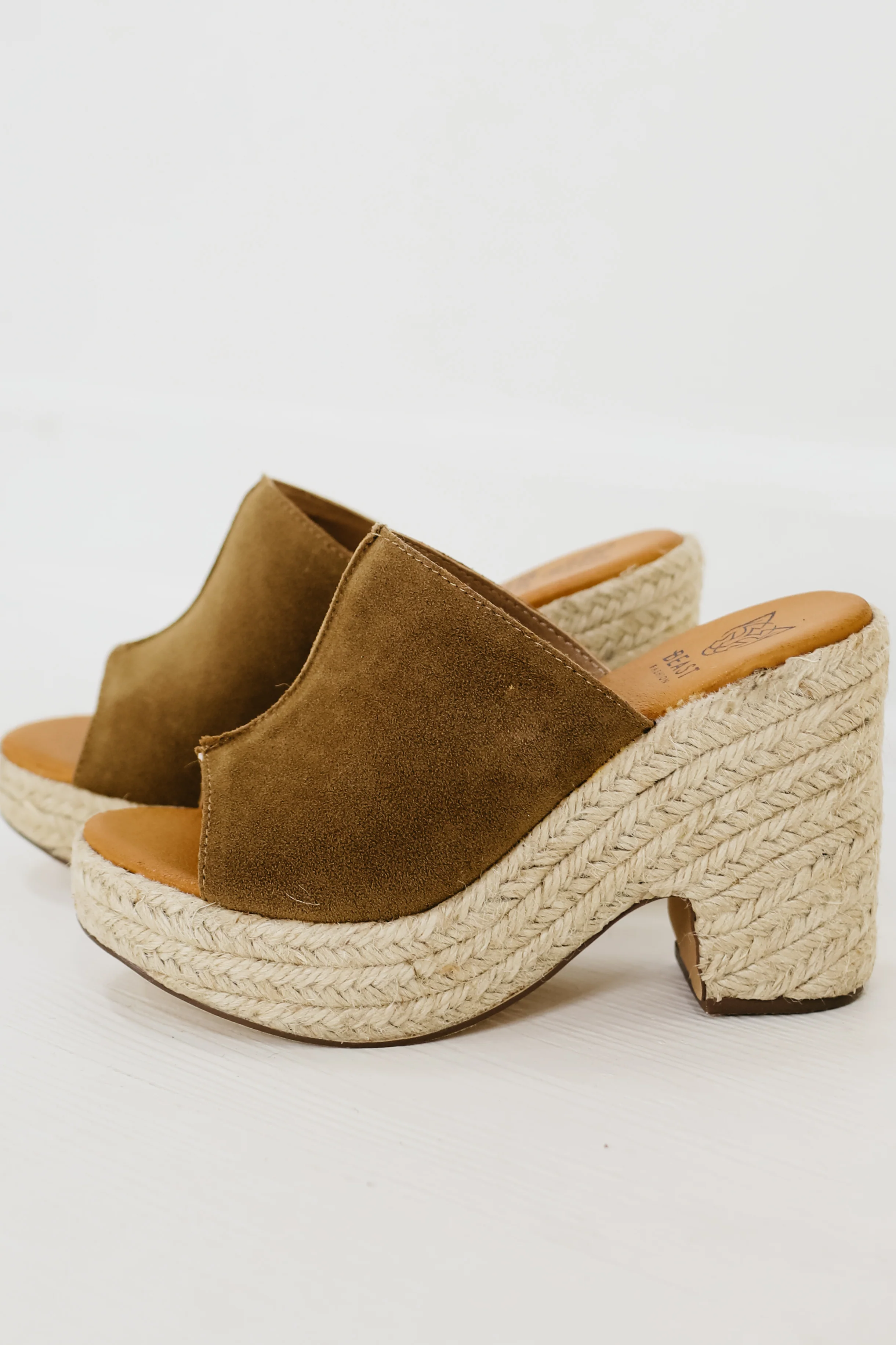 The Jensen Wedge Sandal - FINAL SALE - Image 4