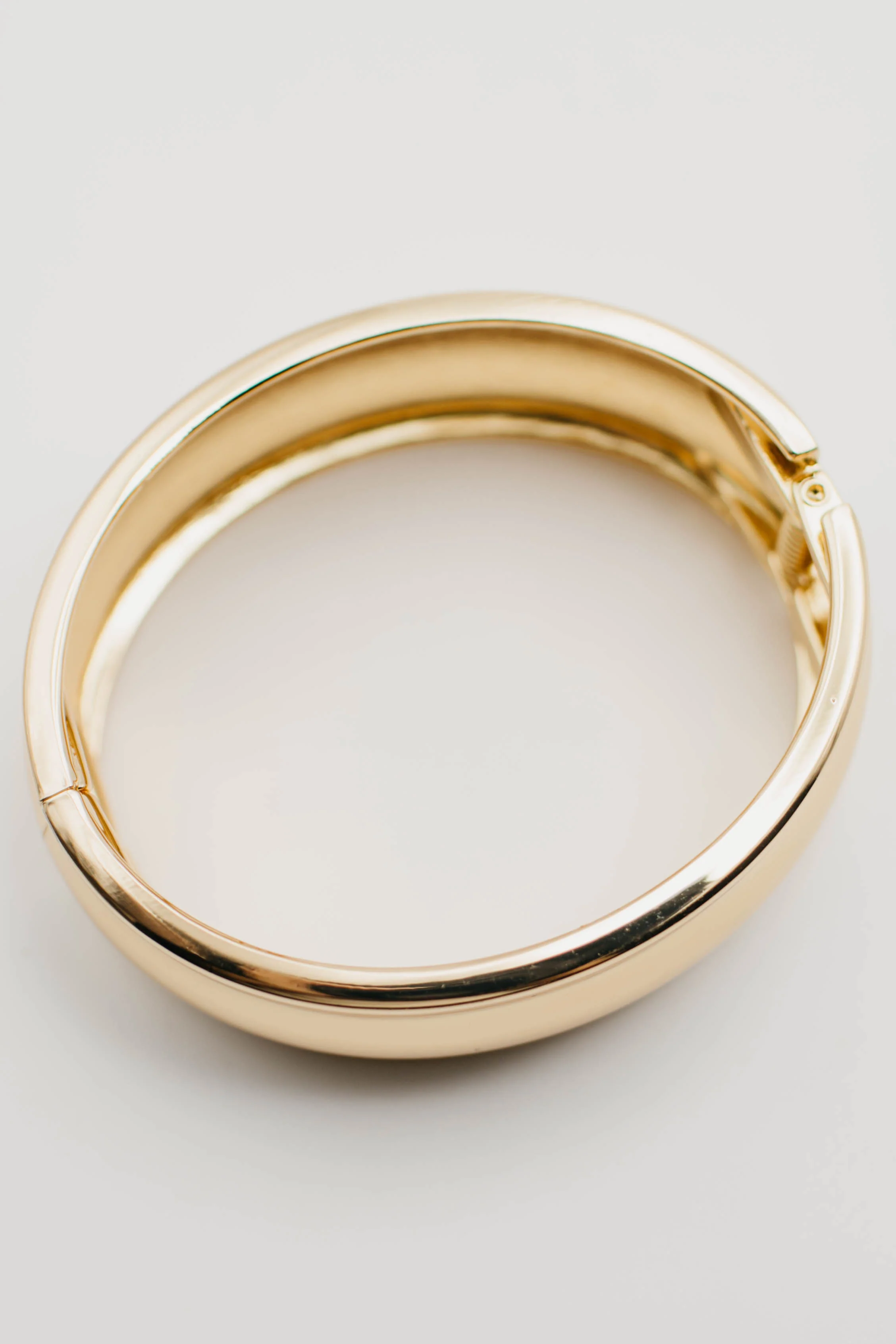 The Kaleb Hinged Bangle Bracelet - Image 3
