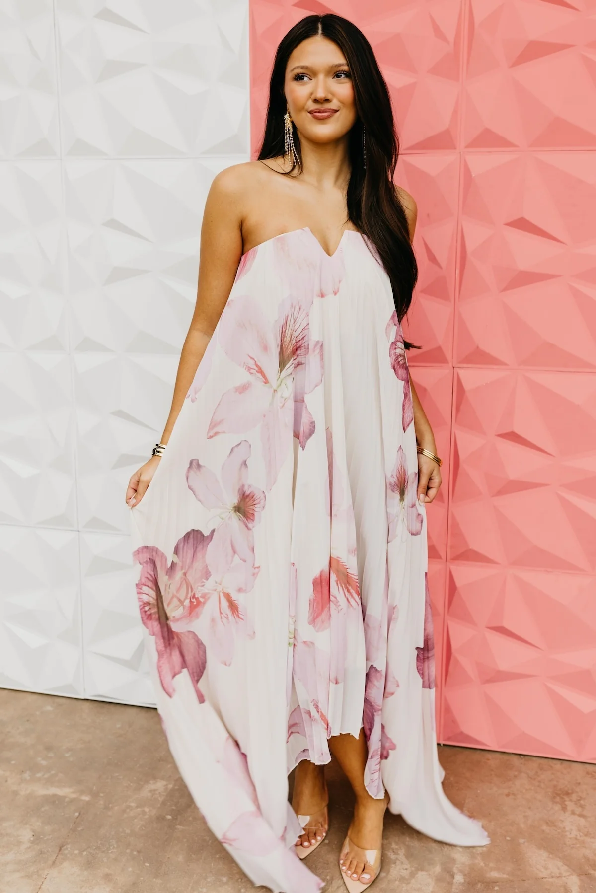 The Keira Pleated Floral Maxi Dress - Image 4