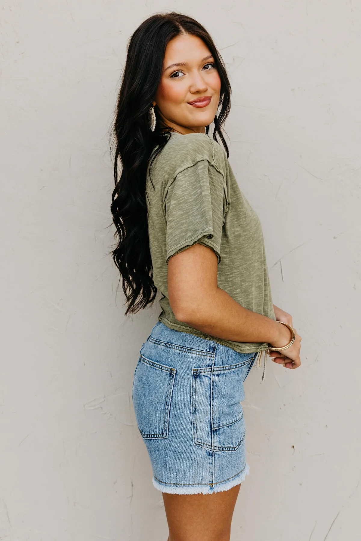 The Lola Raw Edge Exposed Seam Tee - Image 9