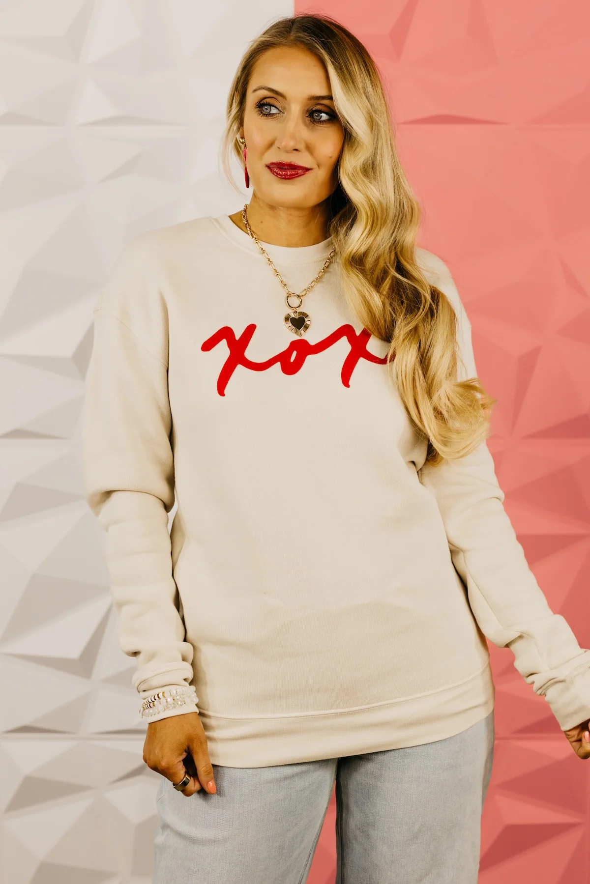 The Love Story Graphic Sweatshirt - Image 7