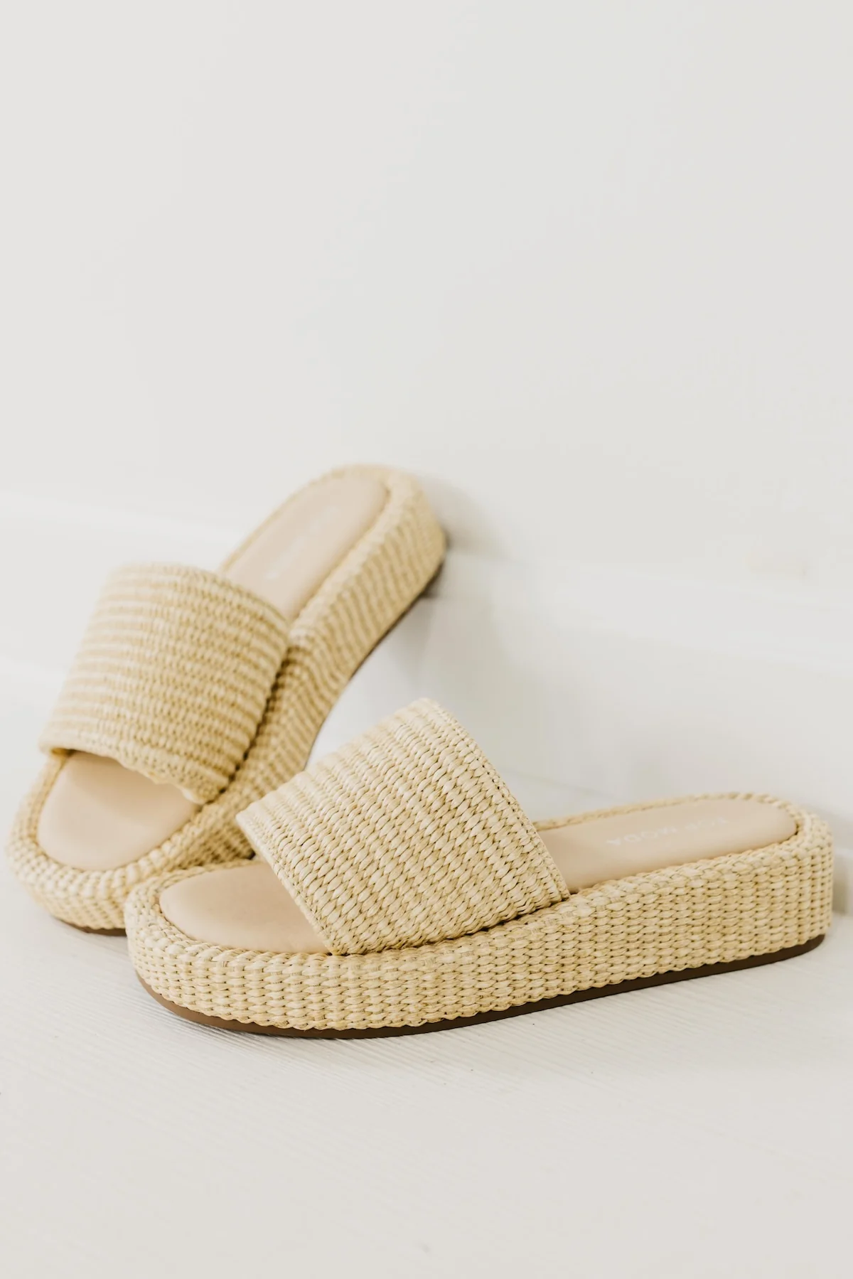 The Raya Raffia Sandal