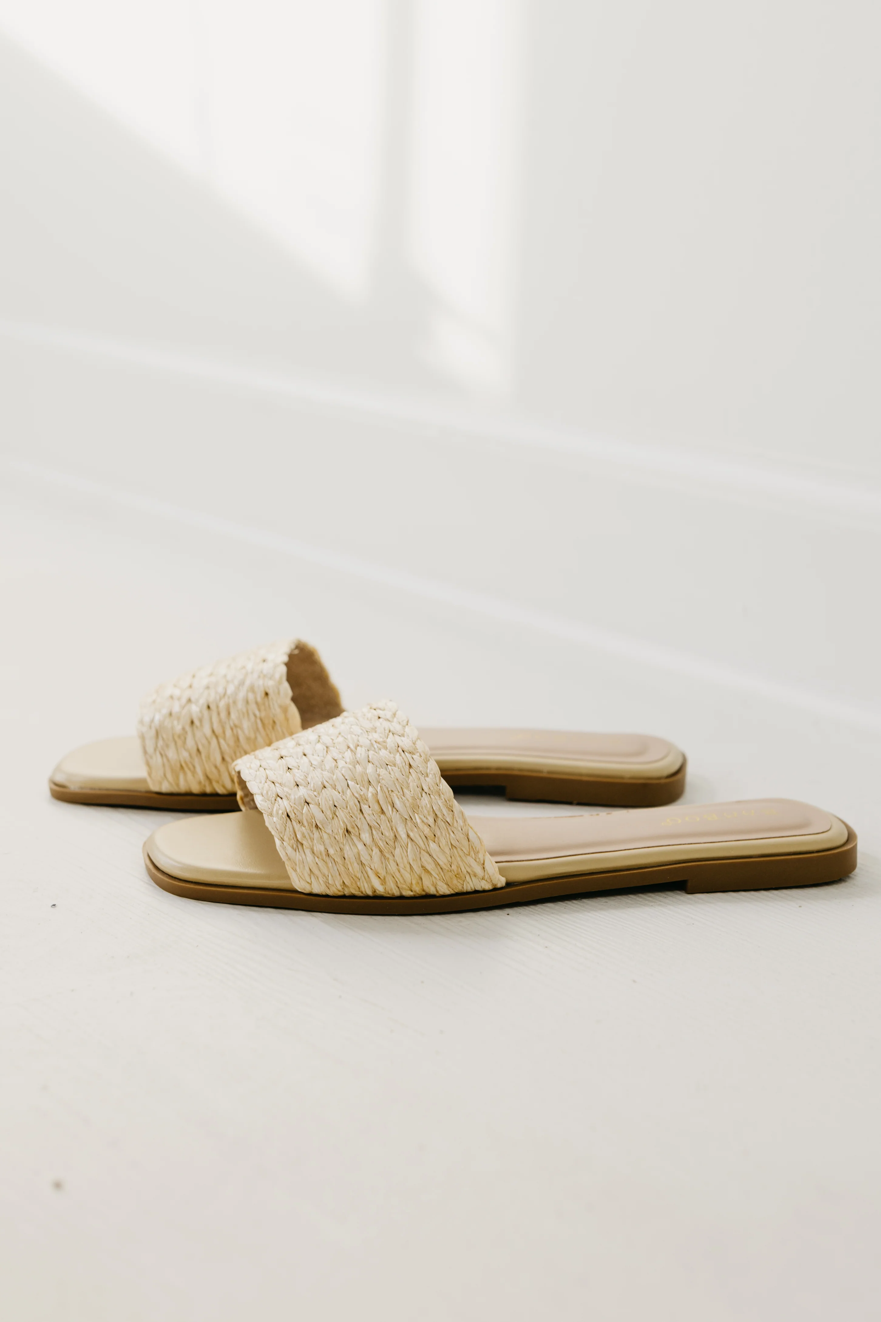 The Sunhat Raffia Slide Sandal - Image 3