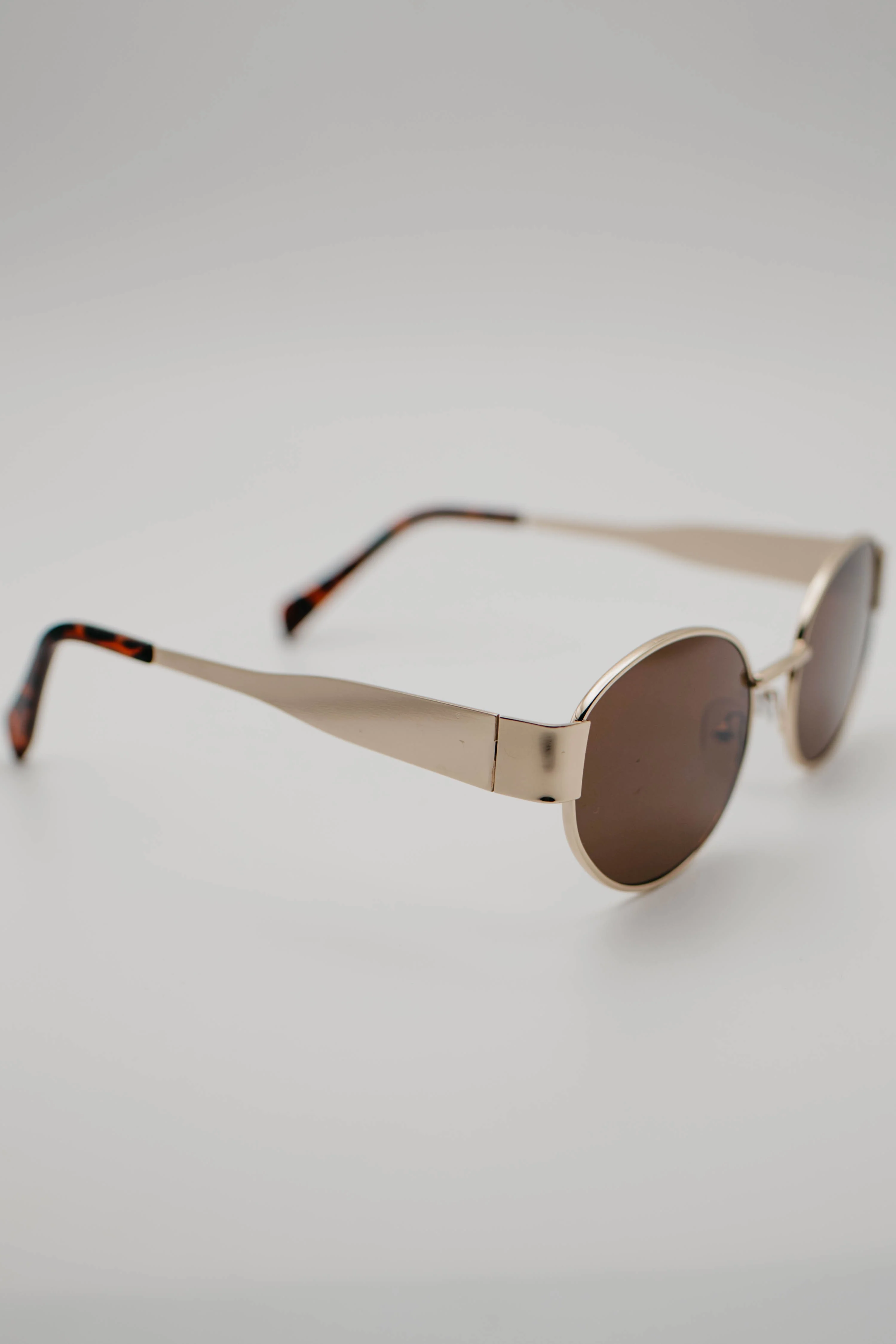The Sunnie Sunglasses - Image 10